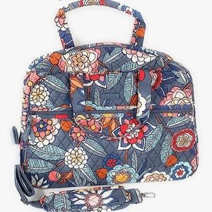 Vera Bradley Medium Traveler Bag Tropical Evening Quilted